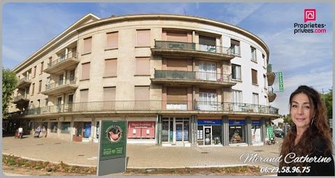 SPECIAL INVESTOR !! In Troyes At the foot of Troyes train station and 1h30 from Paris, I offer you this great investment opportunity for this investment property on 4 levels without elevator: - On the ground floor: 2 commercial premises, -On the 1st ...