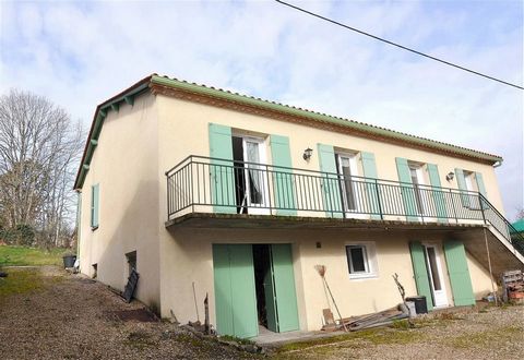This house was built in 1998 and includes a 120 m² flat on the ground floor and a 36 m² flat on the first floor. Services : mains drainage - gas central heating - double glazing - PVC windows - electric gate - water softener. This property has 3 bedr...