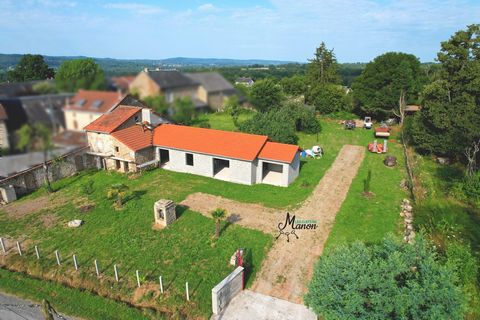 [UNDER OFFER] Superb single-storey house to finish in the countryside in a quiet area! Only 9 minutes from BESSINES SUR GARTEMPE, and 35 minutes from Limoges this house of about 126m2, has a lot to offer you; Starting with a spacious living room of m...