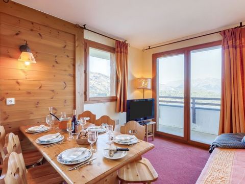 For your greatest pleasure, the residence Les Alpages du Corbier offers mountain architecture, a heated outdoor swimming pool, a sauna and a small fitness area. Restaurant. ARDESIA IMMOBILIER offers you a T3 apartment with underground parking space. ...