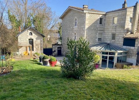Located in the heart of the historic town of Niort, known for its rich history and picturesque surroundings, this renovated stone house is walking distance to the town centre. It offers a delighted blend of traditional architecture and modern comfort...