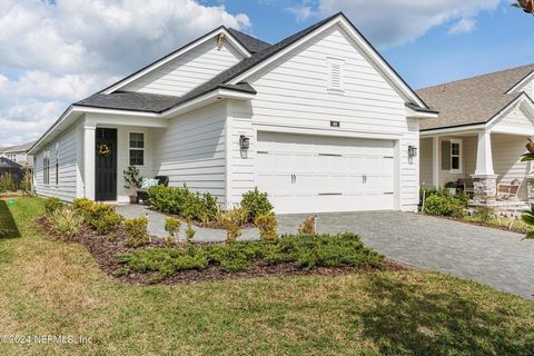Welcome to your dream home in the highly desirable community of Nocatee! This immaculate 4 bedroom, 3 bathroom home is move-in ready and boasts designer finishes throughout. With its modern amenities, thoughtful layout, and prime location, this home ...