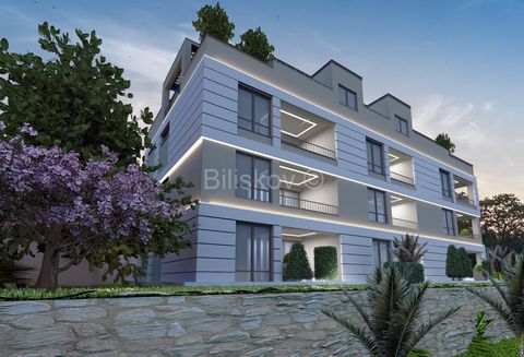 www.biliskov.com  ID: 14106 Opatija, center Three-room apartment with an area of 60.50 m2 on the 1st floor of a building built in 2024. The apartment also has a garage parking space of 12.46 m2, which with the closed area of the apartment makes a tot...