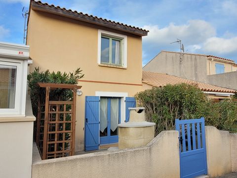 On the heights of Saint-Pierre-La-Mer, outside co-ownership, 4-room terraced house of 74m2. It includes a living room with fitted kitchen, a living room, bathroom and toilet séparés.au ground floor The first floor has 2 bedrooms with access to the ba...