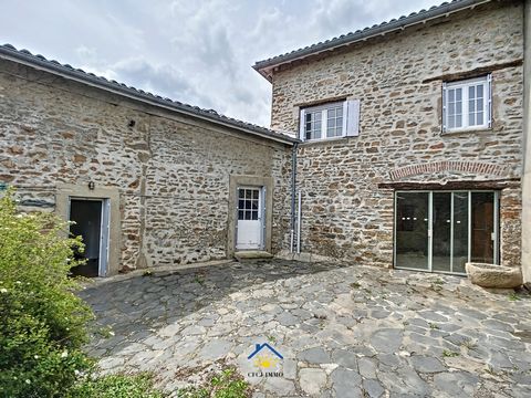 Saint Laurent d'Agny, on the heights, stone house of about 130 M2. On the ground floor, come and discover a large kitchen area, a living room and a shower room with toilet. Upstairs you will benefit from 3 large bedrooms. (14m2, 14.5 and 19m2) Numero...