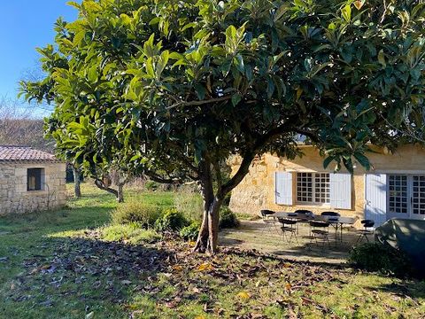 This impressive stone house takes its origins in the 12th century. Set within the walls of medieval Saint-Emilion the house and large garden enjoy stunning views of the world famous Saint-Emilion wine estates. An extraordinary home infused with ancie...