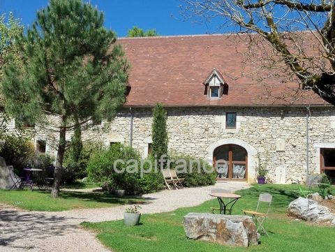 Nichée dans un petit hameau tranquille au cur du parc régional des Causses du Quercy, cette ancienne bergerie entièrement restaurée est entourée par la nature. La grande maison d'environ 356 m² fonctionne actuellement comme chambres d'hôtes et a été ...