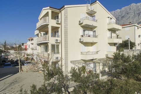 The well-kept holiday home with a total of 9 holiday apartments is located in Makarska, in Dalmatia. The holiday apartments are ideal for up to 22 people, with a living space of over 300 m². Each of the new holiday apartments is equipped with a kitch...