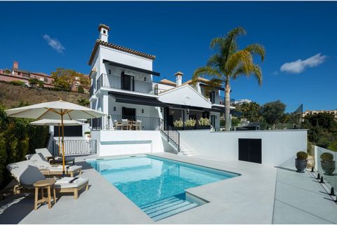 The most amazing villa at the most amazing price - 3.95M (Plus furniture package available). A classic Andalucian style property with unobstructed sea and mountain views and which commands an elevated positions over the hillside above La Quinta. From...