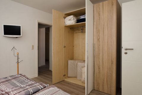 El apartamento de vacaciones Seeblick en el primer piso tiene un total de 3 habitaciones, una cocina equipada y 2 baños.