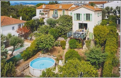 Dpt Alpes Maritimes (06), à vendre CANNES maison P9 de 213,58 m² - Terrain de 900,00 m²
