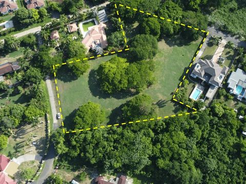 Presenting a two-acre land parcel in Mammee Bay, St. Ann on Jamaica’s North Coast. Comprised in four titles which are being sold en bloc; the land is well positioned to accommodate up to four luxury vacation villas. The fact that Mammee Bay is gated ...