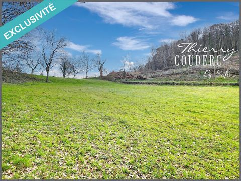 Located in the countryside, in the Périgord Noir, an extremely touristic region, just 10 minutes from Sarlat la Canéda, this 2573 m² plot benefits from shops, the beaches of Dordogne and the nearby cycle path. Not subject to the buildings of France, ...