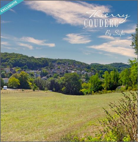 Located within the touristy Périgord Noir, just ten minutes from Sarlat la Canéda, close to the Dordogne beaches and the cycle path, this exceptional plot of land will allow you to quickly access all amenities including shops and a center health pres...