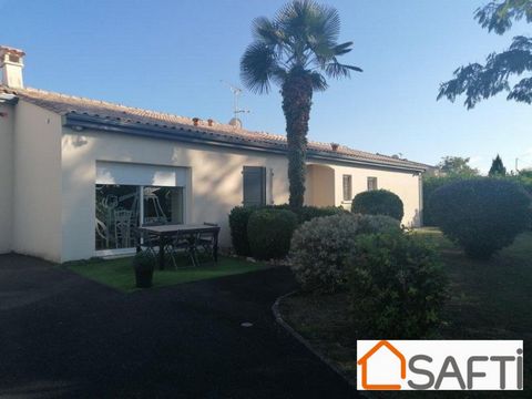 In the town of CLAM, house of 142 m² in perfect condition including: 1 entrance, a very bright living room of more than 40 m², a large kitchen, 1 boiler room pantry. Night side: you will find 3 beautiful bedrooms, a large bathroom, 1 separate toilet....