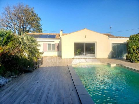 Dpt Charente Maritime (17), à vendre MEDIS maison de plain pied T5 de 166 m² - Terrain de 1 100,00 m² - Plain pied