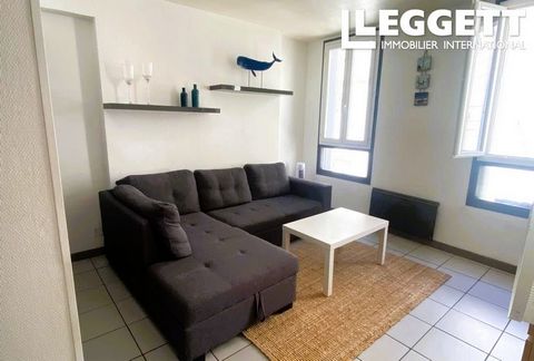 A27992JOB84 - NEW Avignon intra -muros, in the heart of the city! This attractive studio offers 23 m² of living space. It comprises a pleasant, bright and welcoming living room with a fully-equipped kitchen, and a shower room with toilet. The apartme...