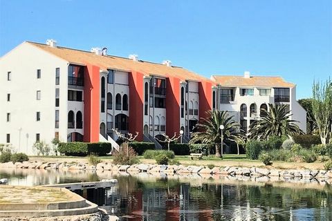 Ce chaleureux Studio Cabine pour 4 personnes est situé au 1er étage de l'immeuble Résidence Coudalère CARAÏBES à Port Barcarès. L'appartement dispose d'une salle de bain avec WC, d'un séjour avec cuisine ouverte et d'un coin cabine fermé pour plus d'...