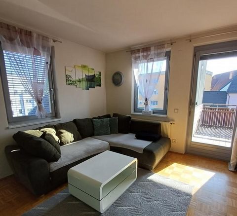 This stylish and spacious apartment in the heart of Villach is ideal for singles or couples who appreciate modern living in a central location. The sunny south-facing balcony invites you to relax, while from the excellent location you can explore Vil...