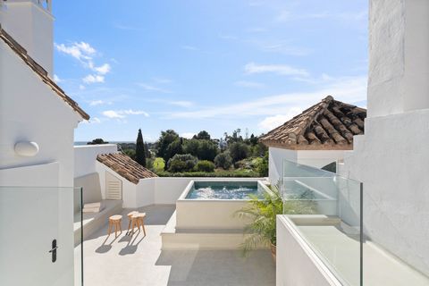 Located in Nueva Andalucía. This stunning detached townhouse, fully renovated in 2024, is a true gem located in a tranquil residential area of Altos de Aloha, one of Nueva Andalucía’s most desirable neighborhoods. Designed with Scandinavian elegance,...