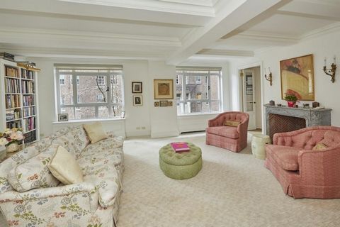 2 Beekman Place was designed by Rosario Candela and is nestled in the Beekman Place enclave. This beautiful sanctuary apartment has three bedrooms, a study and grand entertaining areas. The apartment's spacious foyer leads to a large living room flan...