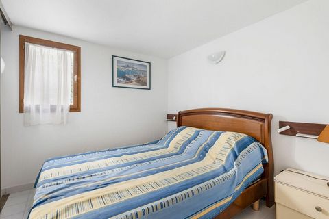 Dieses ferienhaus in Agde mit 1 Schlafzimmer und hat eine Kapazität für 6 personen. Unterkunft Unterkunft hat 40 m² befindet sichgemütlich und in Randlage gelegene. Die Unterkunft befindet sich 250 m von der Stadt (Stadtzentrum), 450 m vom Sandstrand...