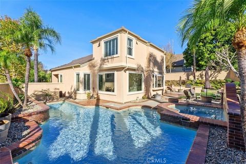 No Expense Spared: Thoughtful Upgrades Enhance This Stunning 4-Bedroom Dove Canyon Pool Home. Welcome to 40 Highpoint, a captivating residence nestled within the prestigious gated community of Dove Canyon. This meticulously maintained home boasts a w...