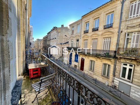 Investor: Ideally located in the Saint-Seurin district and the Place des Martyrs de la Résistance, come and discover this 42 m² T2 with a beautiful balcony, close to all amenities. Inside, you will have a bright living room with an open and equipped ...