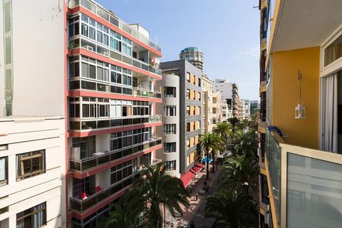 Dit gezellige appartement in Las Palmas de Gran Canaria biedt de perfecte ruimte voor een comfortabel verblijf en biedt plaats aan maximaal drie gasten in de twee goed ingerichte slaapkamers. Het pand van 60 m² beschikt over charmant nieuw meubilair,...