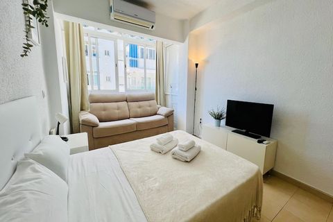 Old Town - Center — People: 2 — m 2 : 35 — Bathrooms: 1 Immerse yourself in this studio in the heart of Nerja, a cozy space that has been designed to take advantage of all its space. JUST 7 MIN FROM THE BEACH, PLAZA DEL BALCÓN DE EUROPA, VERANO AZUL ...