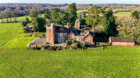 A simply stunning four-bedroom home within the Grade II listed Ossemsley Manor. Eloquent and proud, Ossemsley Manor is situated in a parkland setting, with views over farmland and countryside. This home offers a unique blend of history and tranquilli...