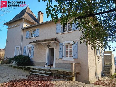 46000 Cahors, maison familiale de plus de 150 m², 7 pièces, 6 chambre, sur joli parc arboré de près de 1300 m². Beaucoup de charme et de lumière dans cet ancien presbytère parfaitement restauré et confortable, à 10 minutes de Cahors en voiture, très ...