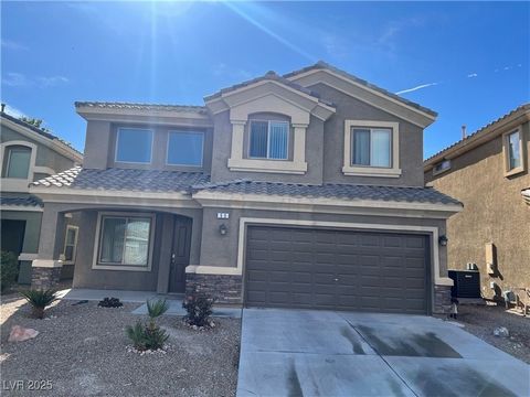 Great House in Rhodes Ranch Collection Series with Another Security Gate. High Ceiling Formal Living Room in Front. Separate dining area with a fireplace. Chef kitchen with granite countertops island, pantry and tile flooring. Large primary bedroom d...