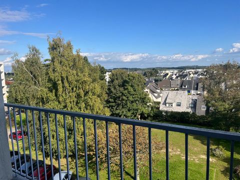 Appartement rénové - 80m2 - lumineux, confortable avec vue dégagée - parking, garage, cave et balcon