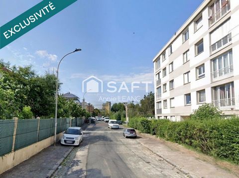 À deux pas de l'Aéroport Le Bourget. Studio lumineux avec coin nuit, cave et parking au dernier étage !