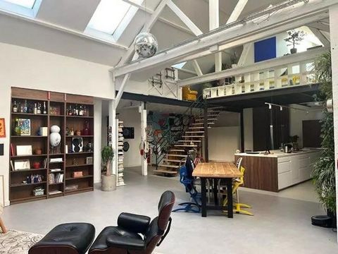 Loft atypique moderne de 330 m²