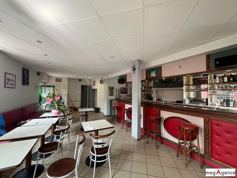 Opportunité rare - Emplacement numero 1 - Immeuble Bar+license IV et appartement à l'étage