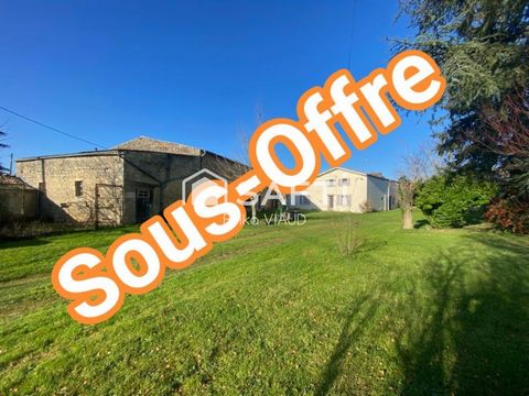 Maison à rénover avec de nombreuses dépendances