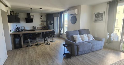 FREJUS PLAGE 3 PIECES TRAVERSANT 63 m2 + CAVE PARKING LIBRE DANS LA RESIDENCE