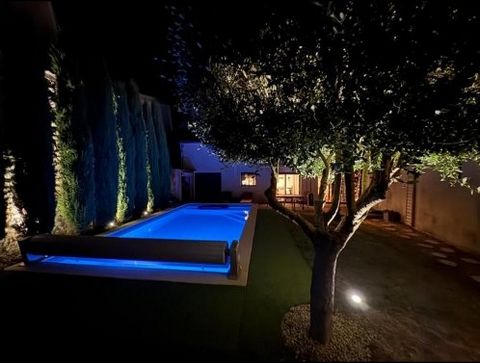 Maison de Ville 380 000   145 m²  3 chambres  terrain 331 m²