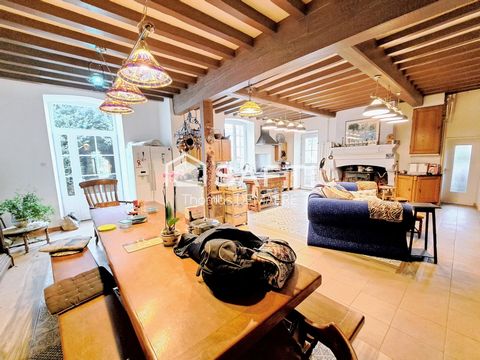 Exceptionnel ! Domaine du 17eme sur 3ha de terrain