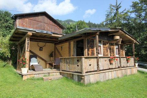 Das Haus Wildauhof bietet eine Ferienwohnung mit viel Komfort für sechs Personen. Das Haus wurde 2011 neu gebaut. Die Wohnung ist mit einer Küche und einem luxuriösen Badezimmer sowie zwei Schlafzimmern ausgestattet. Im gesamten Haus gibt es einen ko...