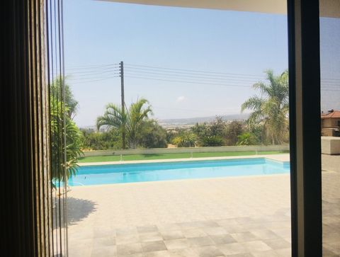 Contemporary 4 bedroom detached villa in a prestigious Paramali area. Ground floor settled beautifully with a lounge area with dinning and sitting area. Ample entrance leads to the separate kitchen with an access to the private secluded yard with all...