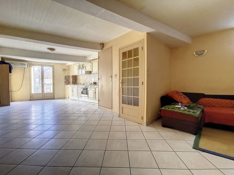 Come and discover this village house located in the heart of Saint Estève. It consists on the ground floor, of an entrance giving you direct access to the 1st floor, a living room of more than 40m2 with its fitted and equipped kitchen, as well as a m...