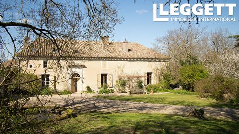 A20563KFO47 - Close to Villereal and Monflanquin, in the most spectacular part of the Saint Eutrope de Born countryside, this magnificent stone property is not to be missed. The domaine oozes charm. Information about risks to which this property is e...
