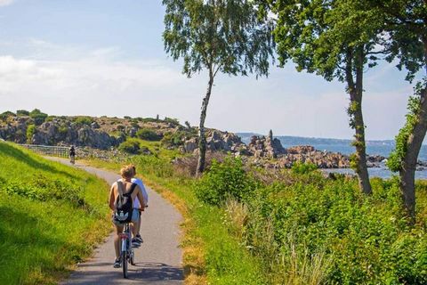 Wunderschöne Aussicht in Sandkås Der Ferienpark Sandkås Søpark bietet reizende Ferienapartments in schöner Umgebung. Sandkås Søpark ist ruhig gelegen und bietet eine schöne Aussicht auf das Meer, gleichzeitig befinden Sie sich in der Nähe von Restaur...