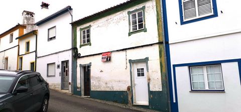 4 bedroom villa with 122 m2 to recover. Excellent investment opportunity for own housing or renting. Don't miss this opportunity, 5 minutes from the city of Portalegre.