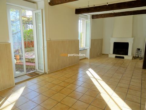 I invite you to discover this large house of about 256 m2 located in Conques sur Orbiel. It offers a large living room overlooking the terrace, a dining room, a bright kitchen, a toilet on the ground floor, on the first floor are 3 bedrooms, 1 bathro...