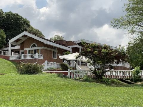 Luxury Finca Estate For Sale in Carmen De Apicala Colombia Esales Property ID: es5554056 Property Location Cl. 4 #10-317 Lote 29 Carmen De Apicala Tolima 733590 Colombia Price is 1,800,000,000 COP Property Details Discover Luxury & Serenity: A Sprawl...