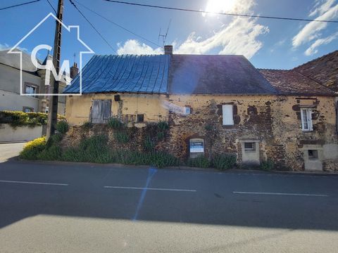 Residential house of 49 m2 to rehabilitate located in the center of the town of SARGE-SUR-BRAYE 25 minutes from vendôme Built on two levels, it is composed of a large bright living room of 24 m2 with terracotta tiles, exposed beams and fireplace, a r...